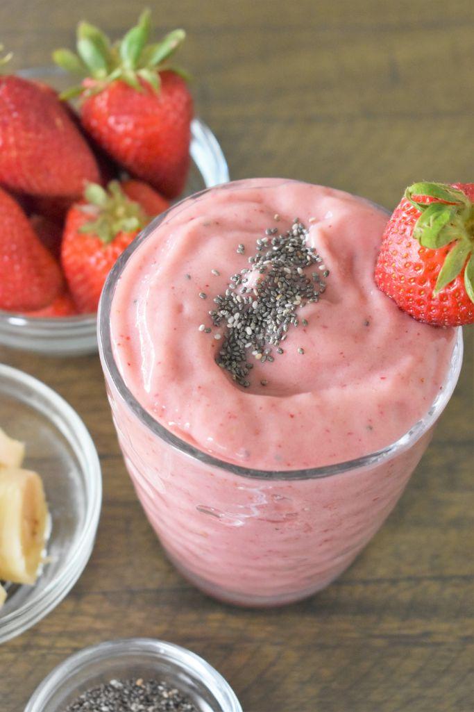 Close up of the ingredients used in the strawberry chia seed smoothie