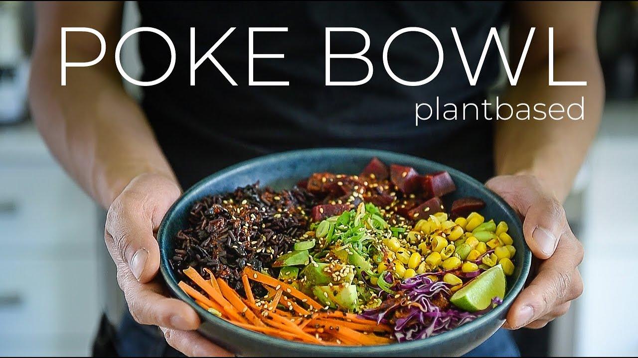 Person assembling a poke bowl
