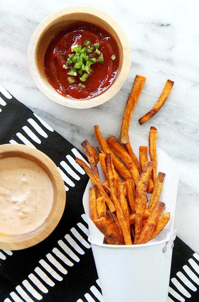 Crispy sweet potato fries with chipotle ketchup dipping sauce