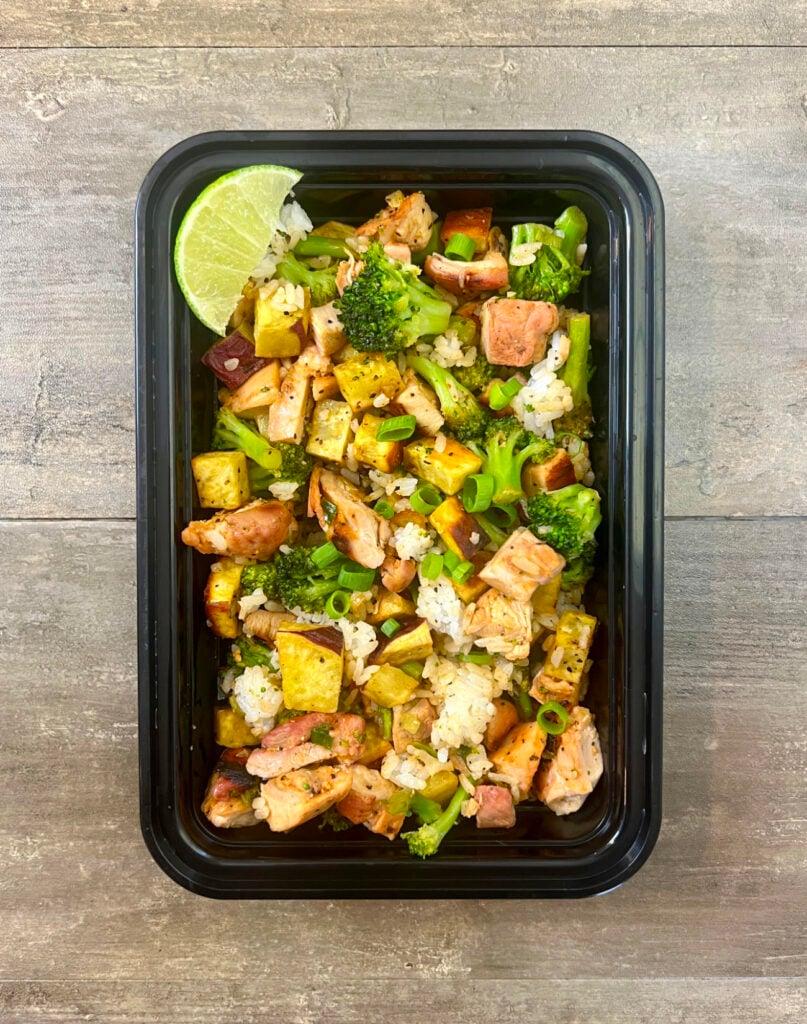 overhead shot of sriracha lime rice bowl with chicken