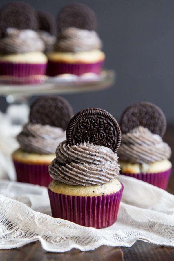 ingredients laid out for cookies and cream ice cream cupcakes