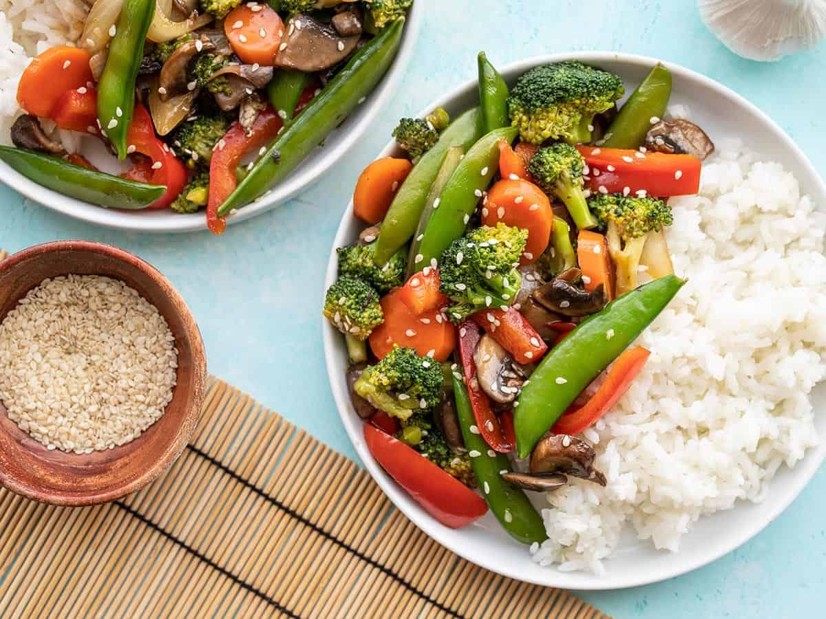 Vegetable stir-fry served in bowls