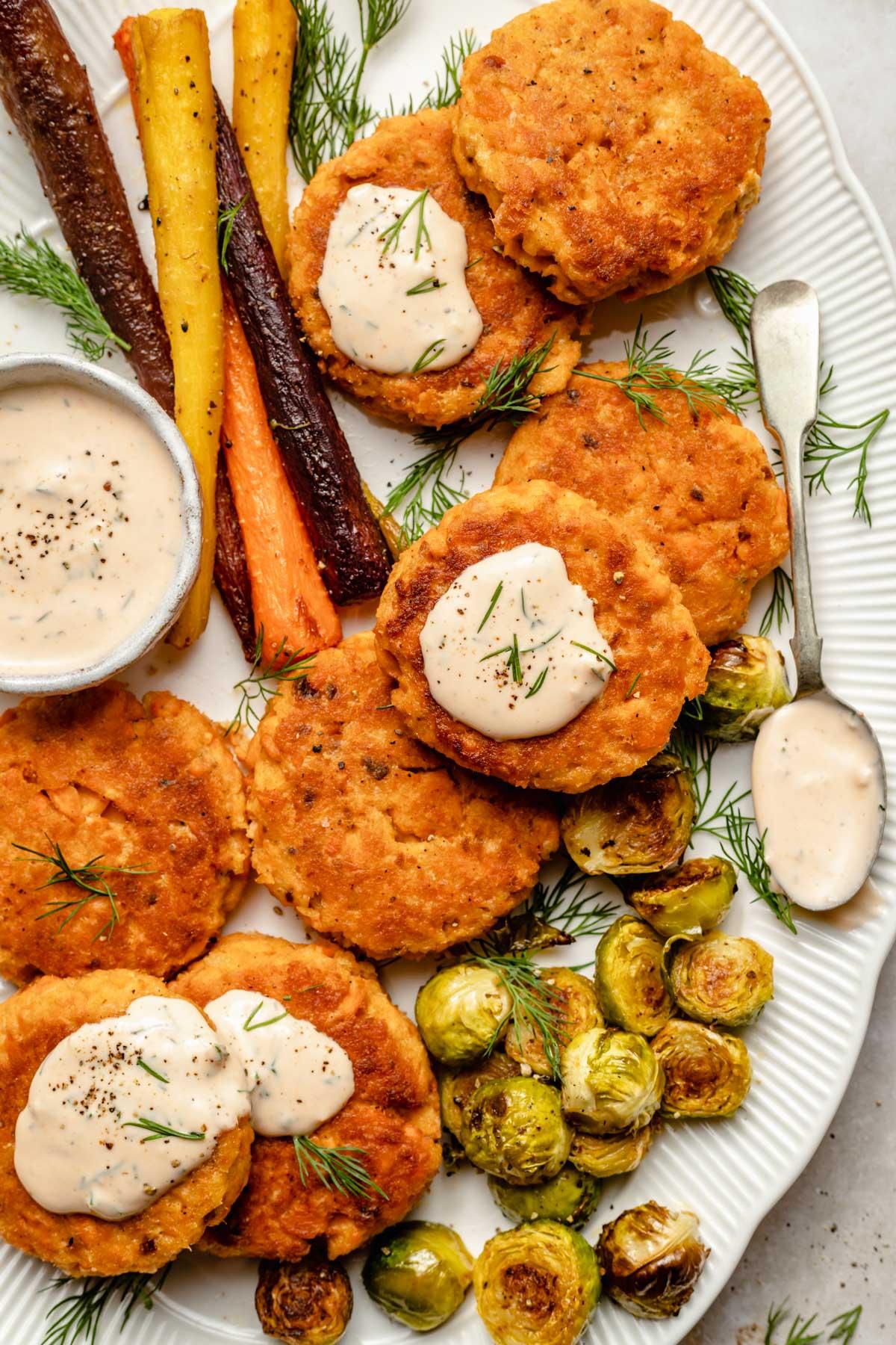 Crispy sheet pan salmon patties with fresh dill
