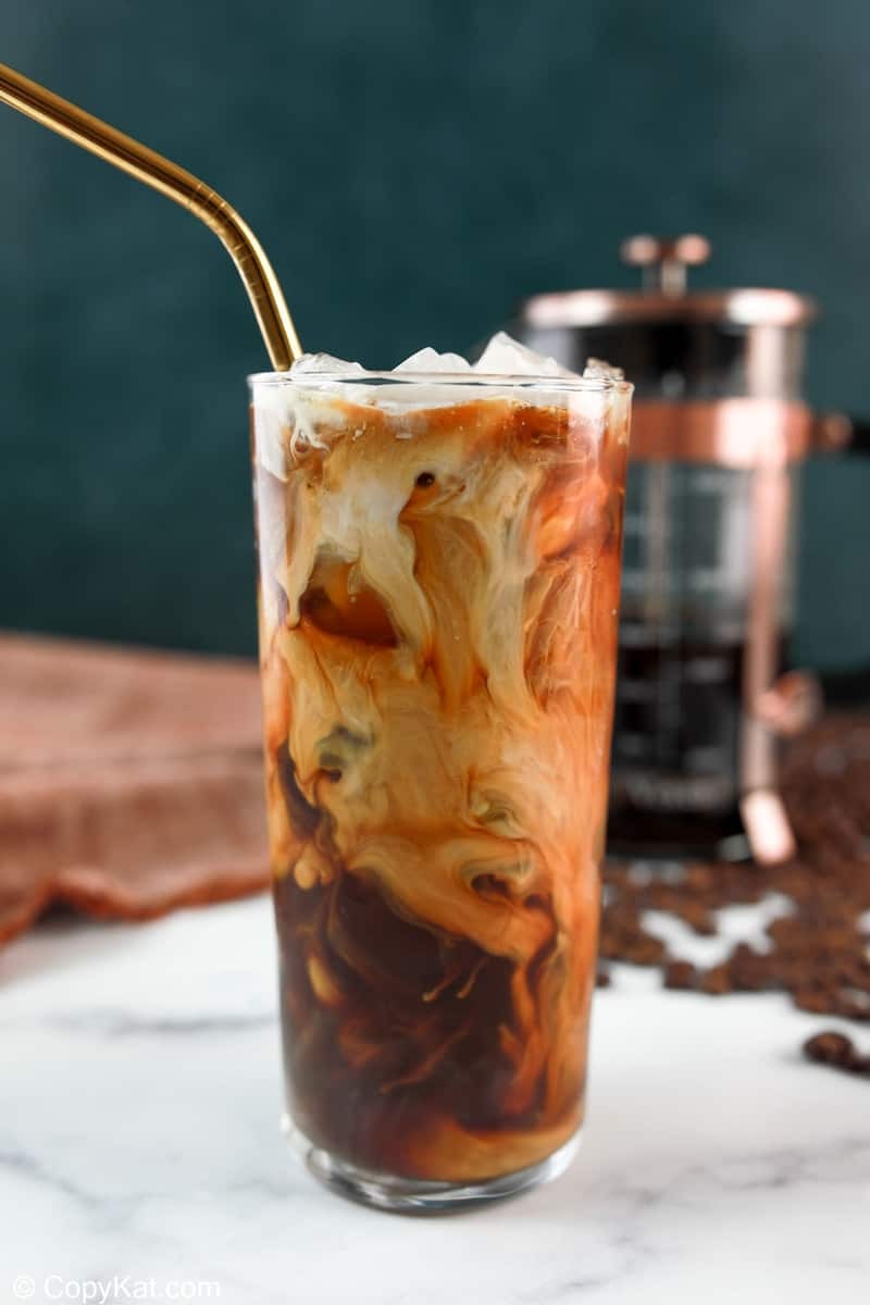 homemade vanilla sweet cream cold brew with frothy topping