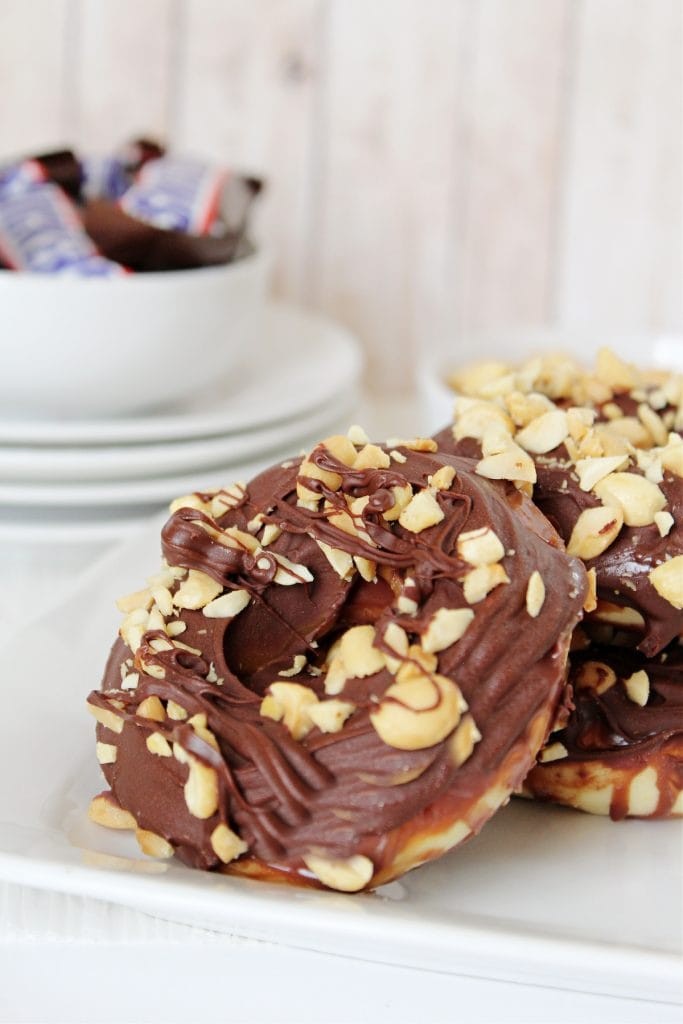 homemade snickers donuts