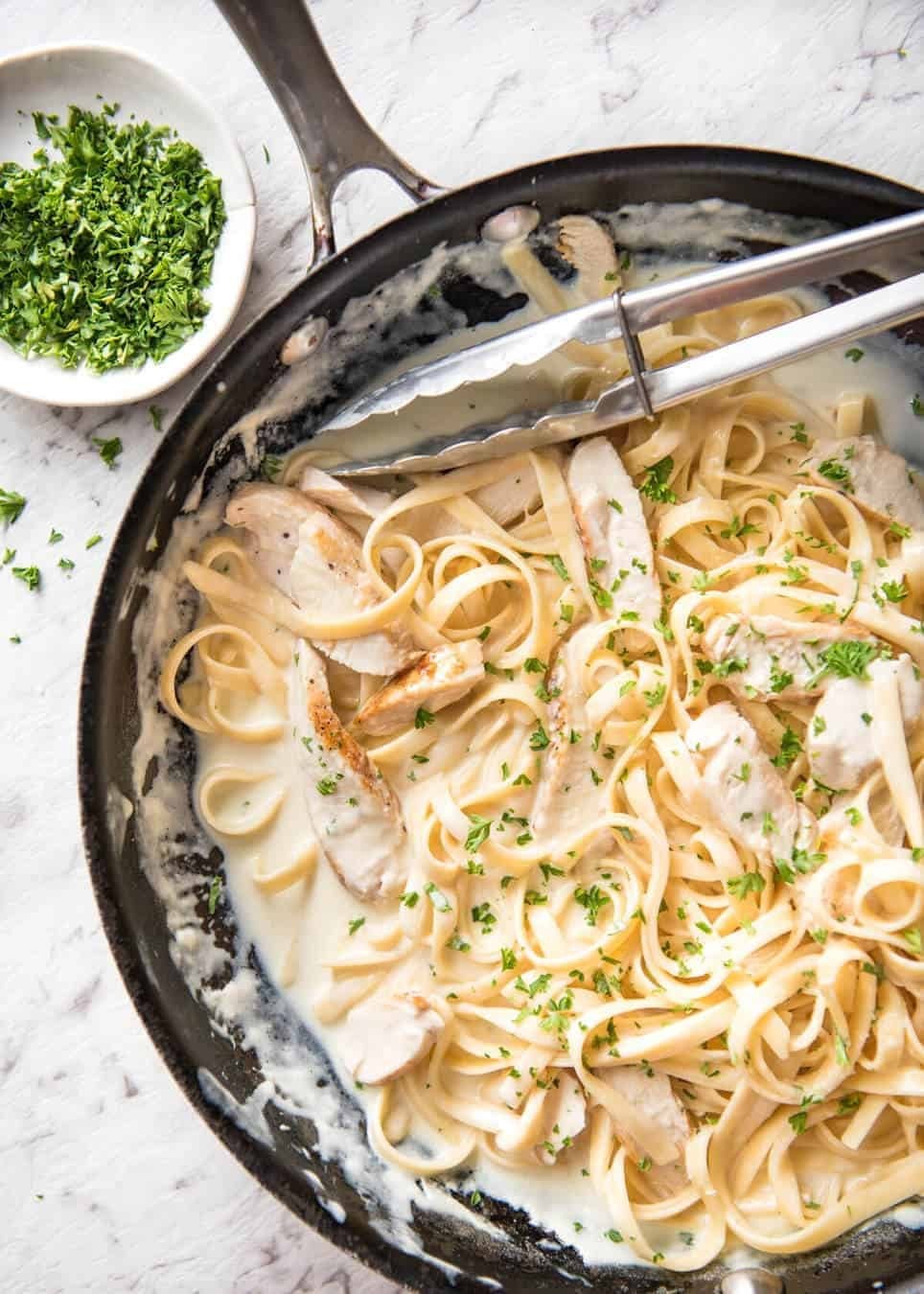 creamy chicken alfredo pasta
